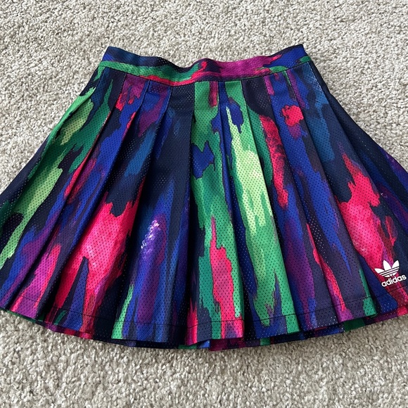 Adidas skirts - Picture 1 of 4